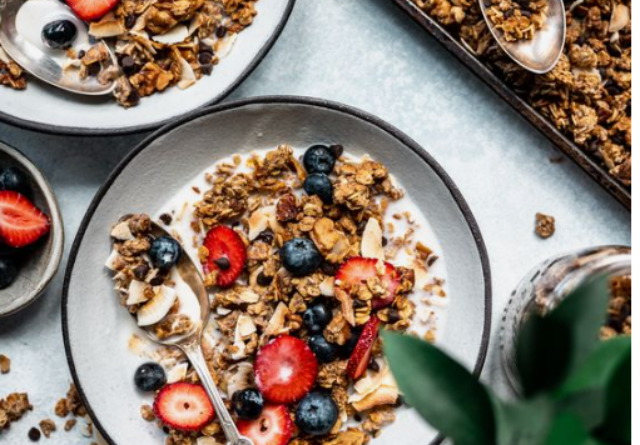 The Breakfast Powerhouse: Unveiling the Benefits of Oats as Your Morning Staple