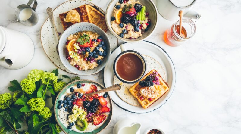 Start Your Day Right: 10 Healthy Low-Carb Breakfast Ideas for Lasting Energy